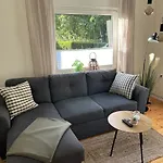 Neu! Schickes Und Modernes Ant Zingel